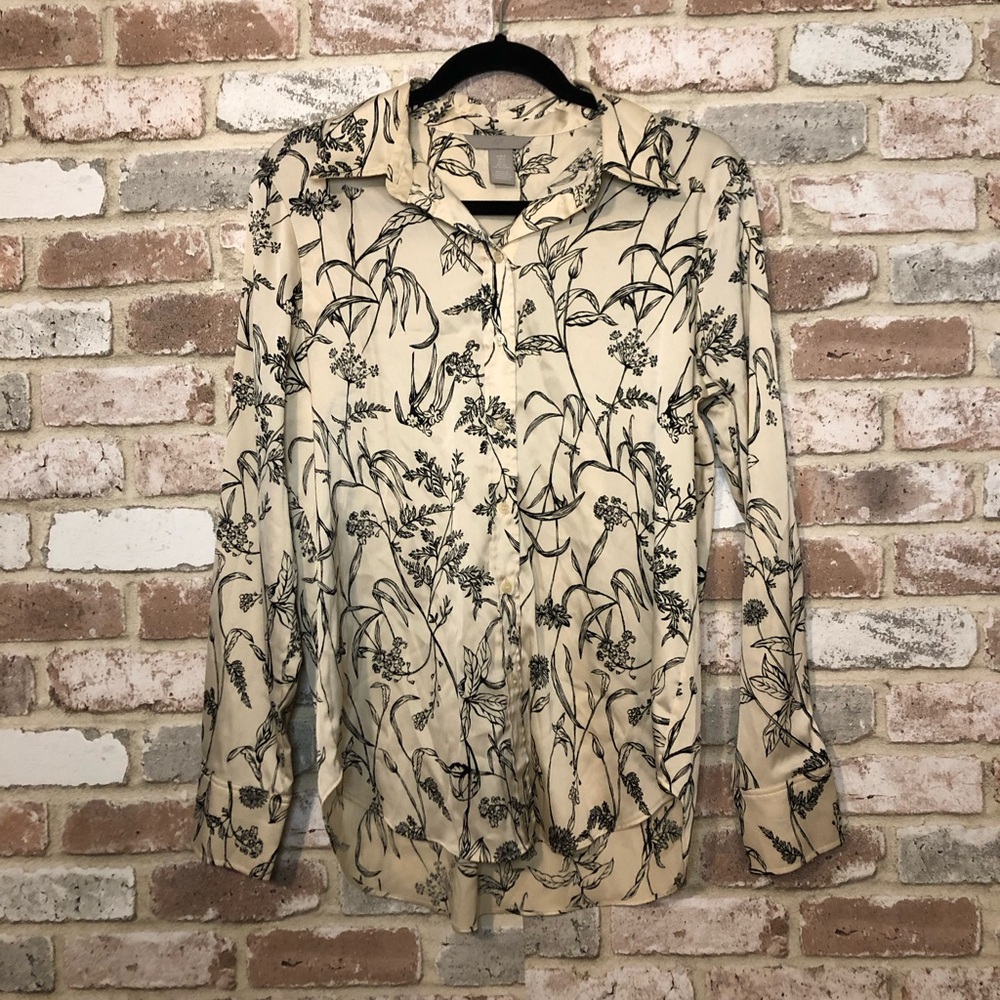 H&M Floral Satin Women's Bouse Long Sleeve Button Up Size S